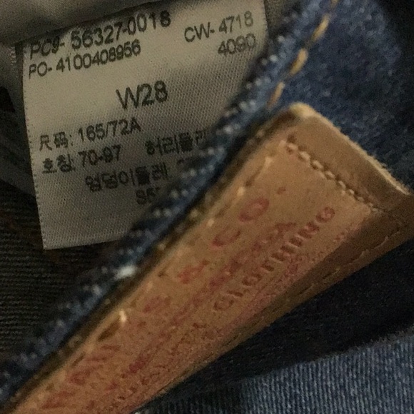 BRAND NEW ✨ Levi’s 501 High-Waisted Denim Short - Picture 5 of 5